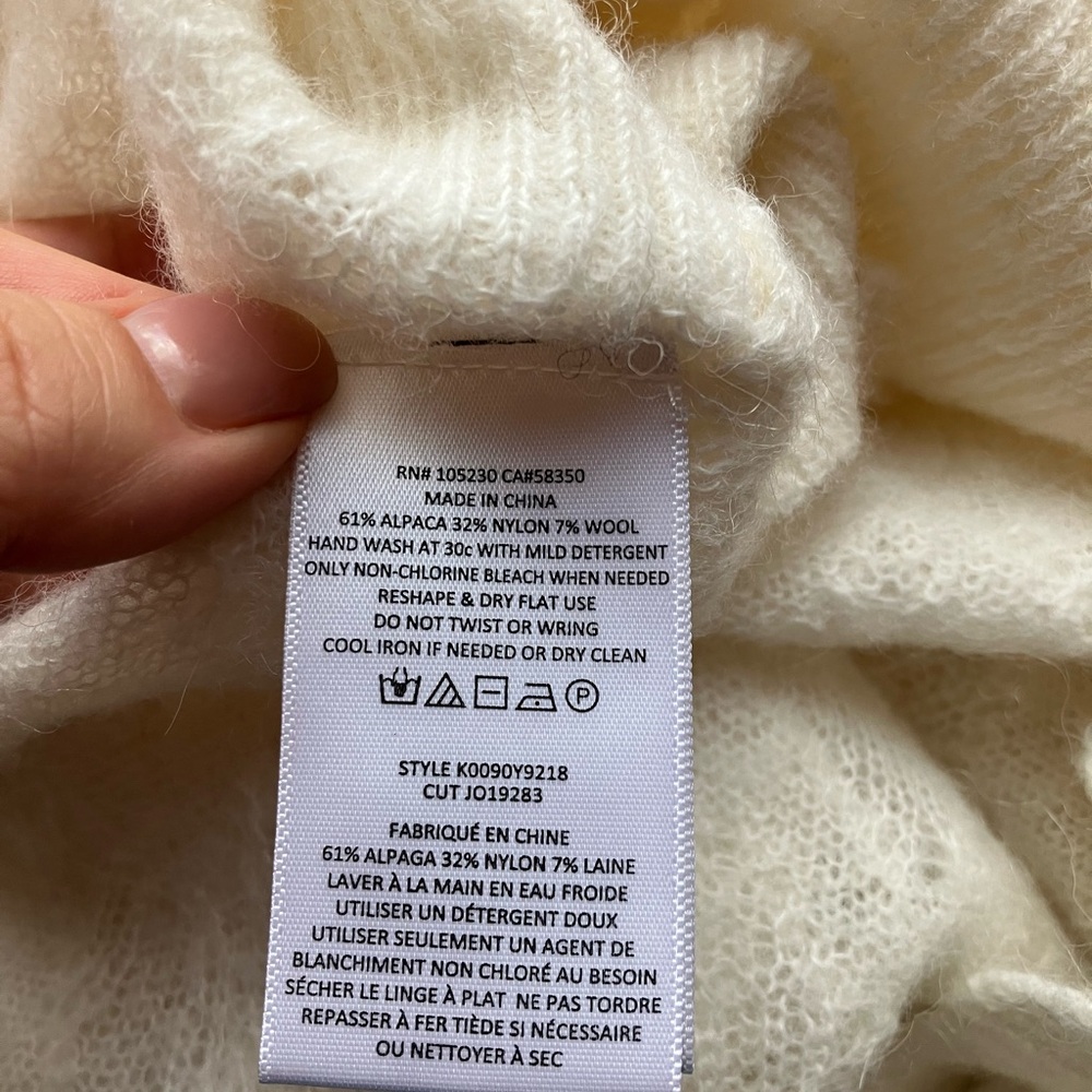 Joie Alpaca White Chevron V-Neck Sweater New with Tags - Picture 6 of 6